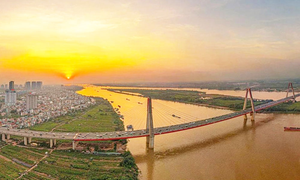 Hanoi to construct three bridges crossing Red River